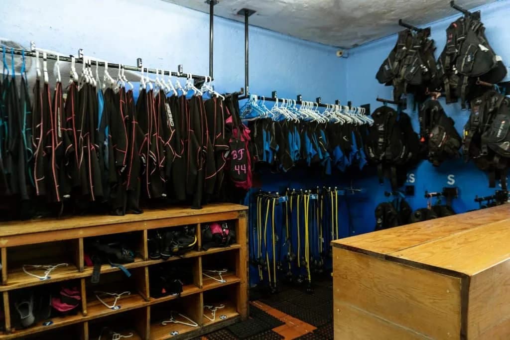 Barefoot Dive Center