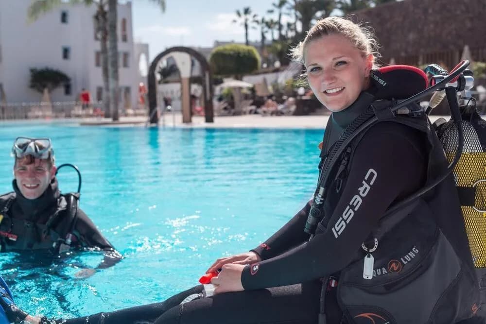 Acuarios Dive Center