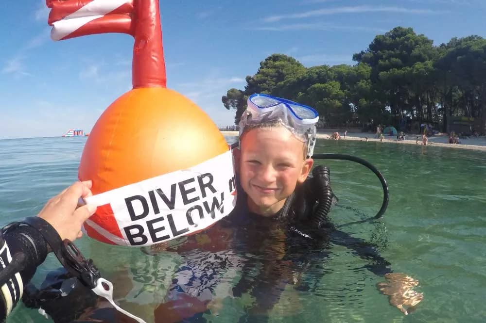 Caretta diving center