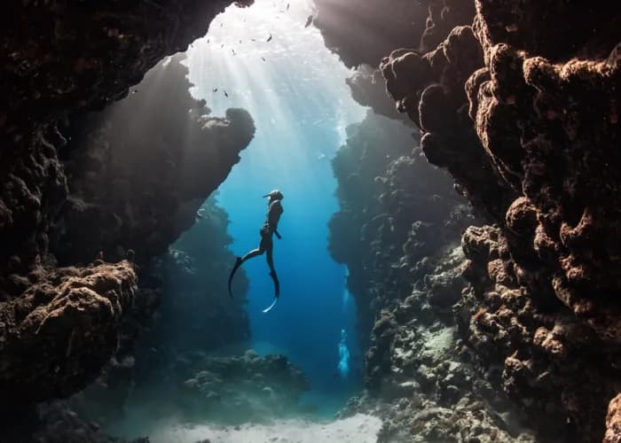 AZURE DIVING CENTER, www.azuredivingcenter.com