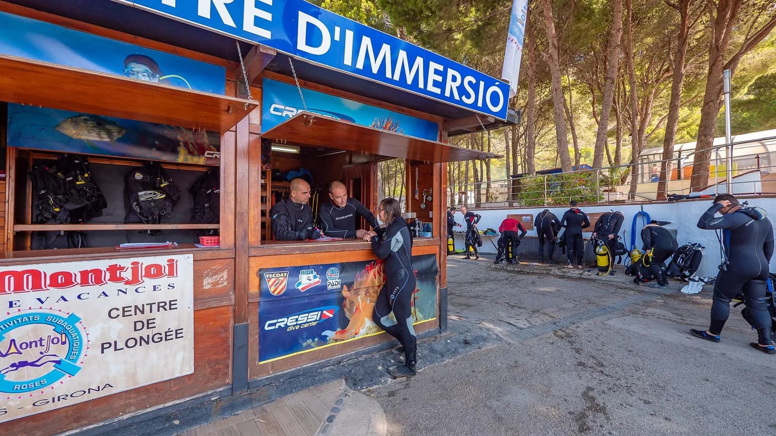 Montjoi Diving Center