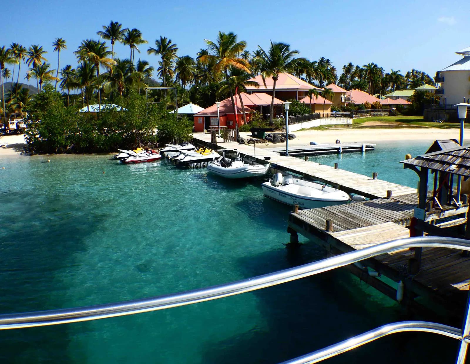 Boucaniers Diving Sarl Fg Romali