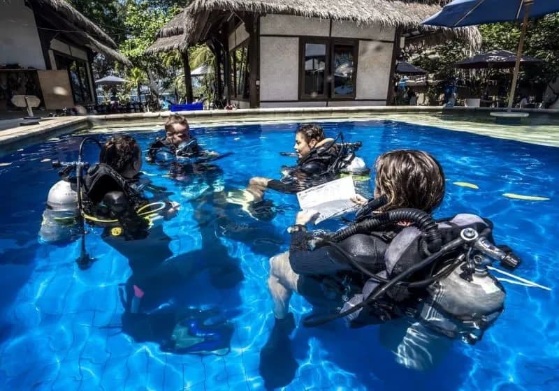 GoDiving Gili T - Open Water, Try Scuba & Private Snorkeling