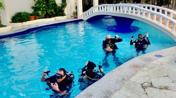 Dive Dominicana - PADI & IANTD Technical Diving center