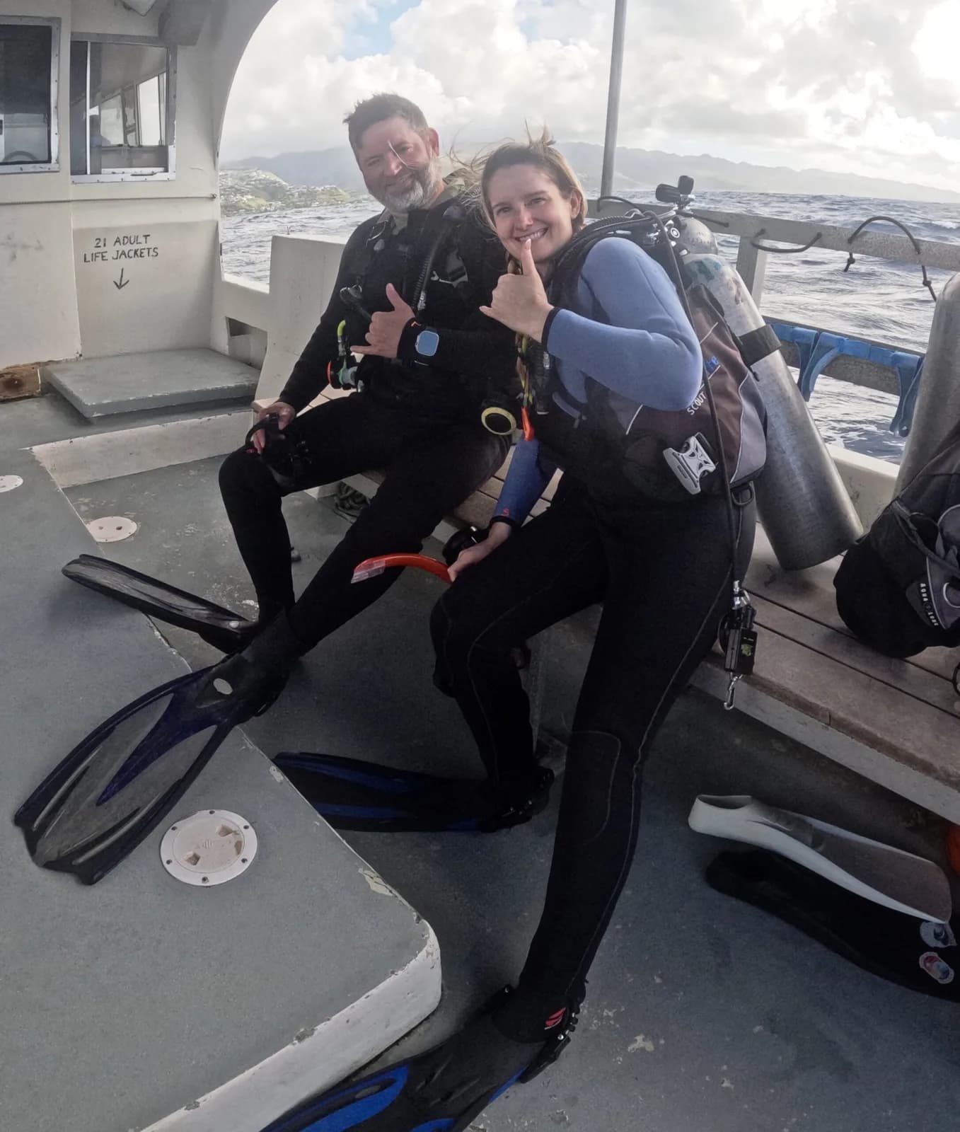 SCUBA Dive Oahu, Hawaii | Honolulu Honu Divers