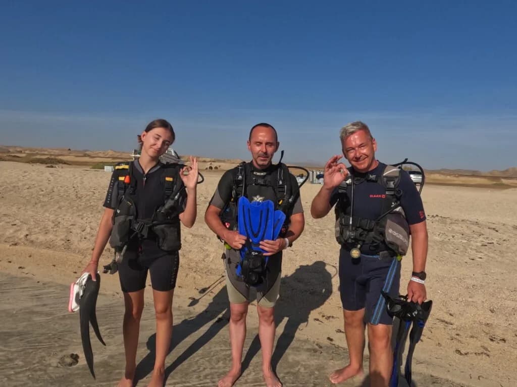 Coral Reef Divers