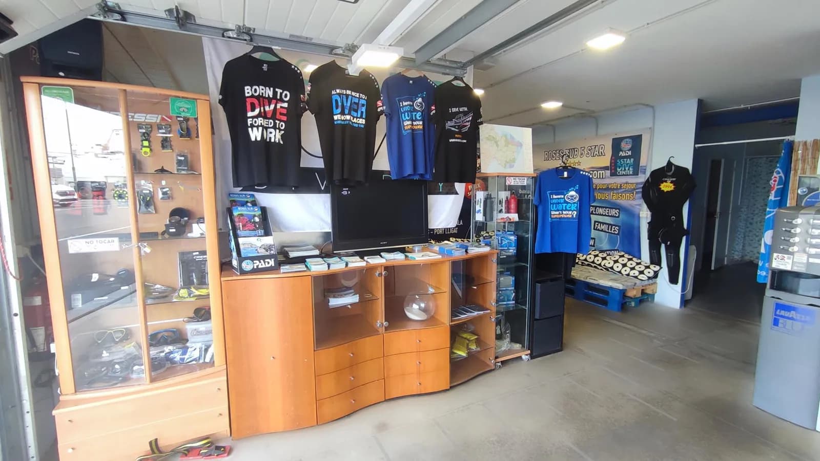Roses Sub Diving Center