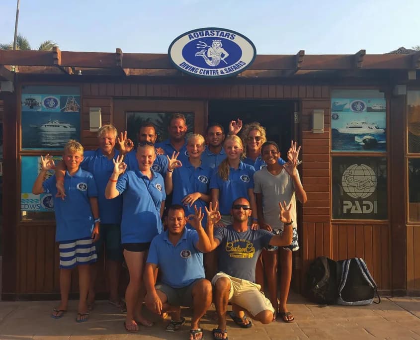 Aquastars Dive Centre & Dive Safaris
