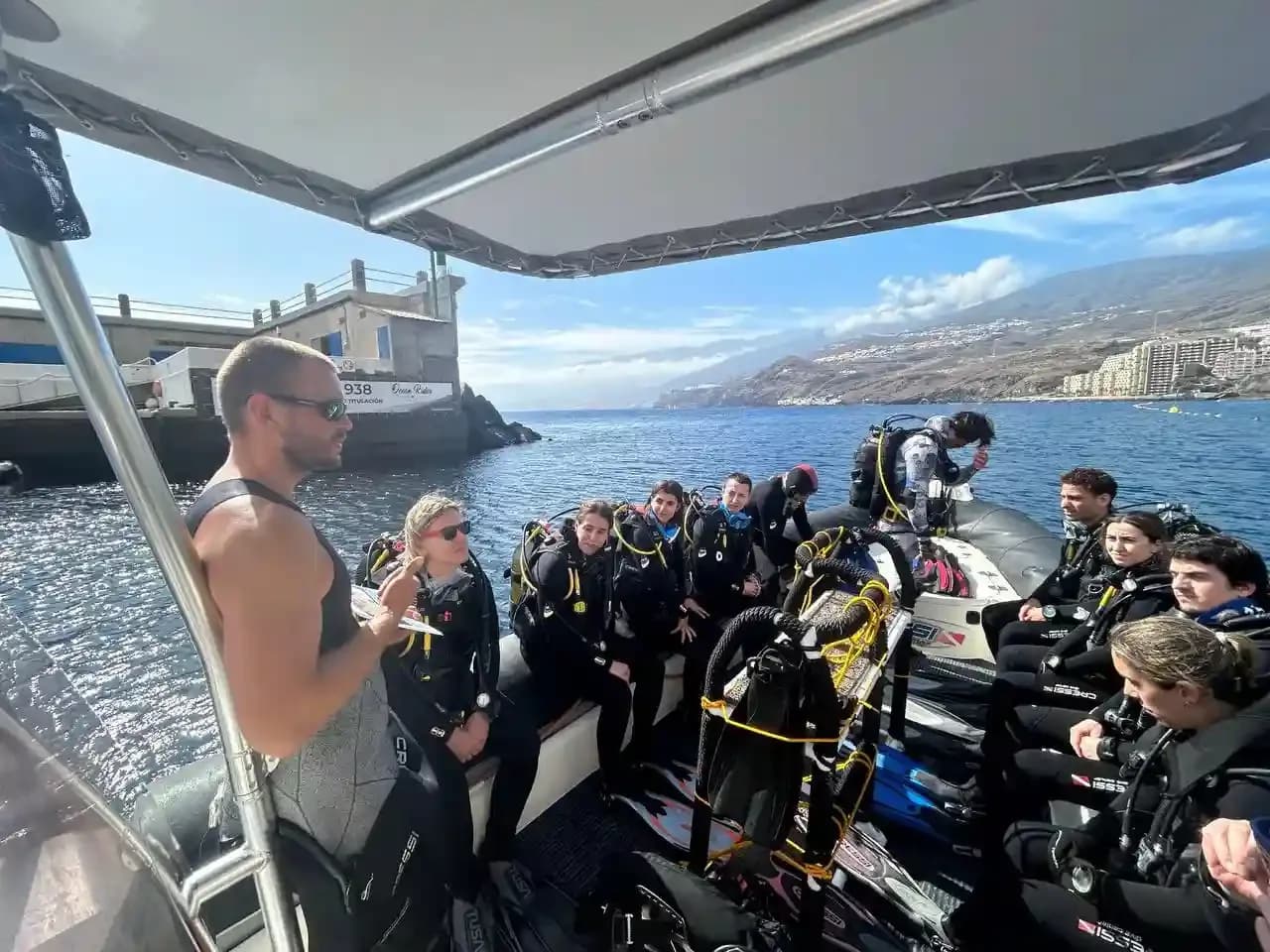 Deep Ocean Diver