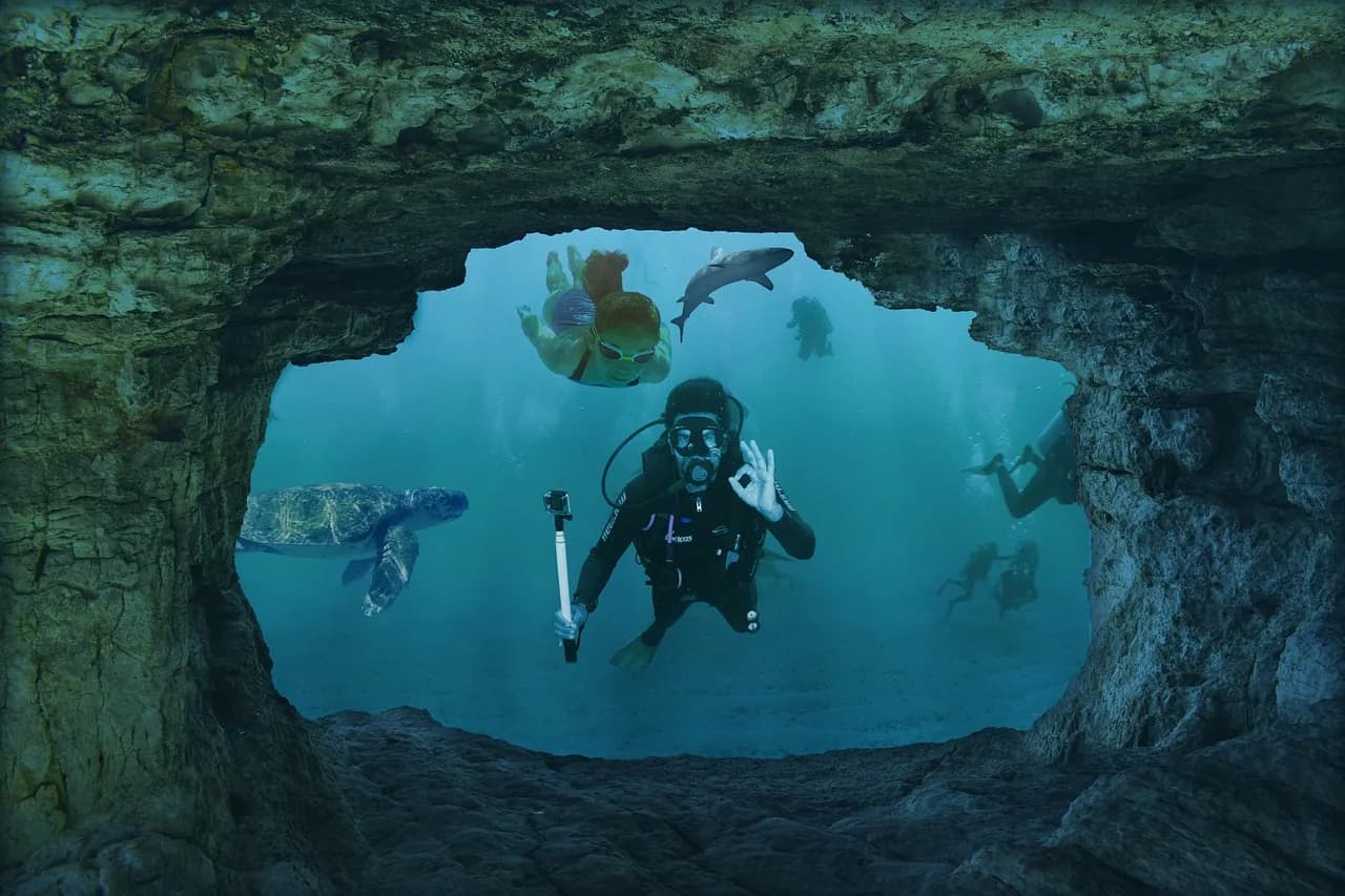 United Scuba