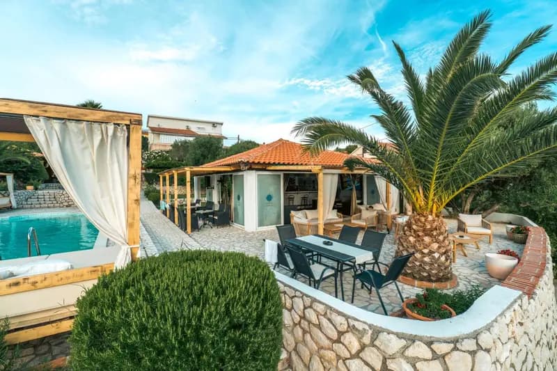 Apartments by the Beach with Pool and Lounge Beds - Miral Apartments