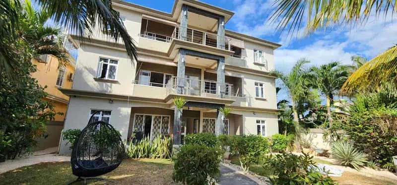 Number 7, 2nd floor, Pebble Bay Apartments with Garden View