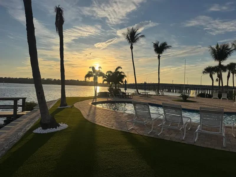 Boca Ciega Resort