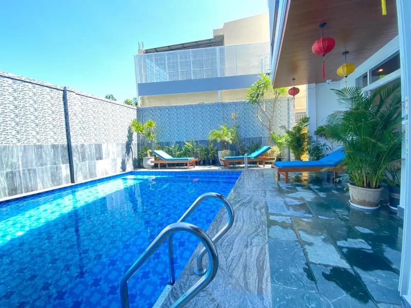 White House Central Villa
