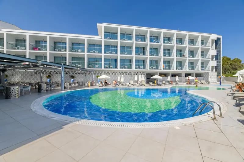 River Rock Hotel