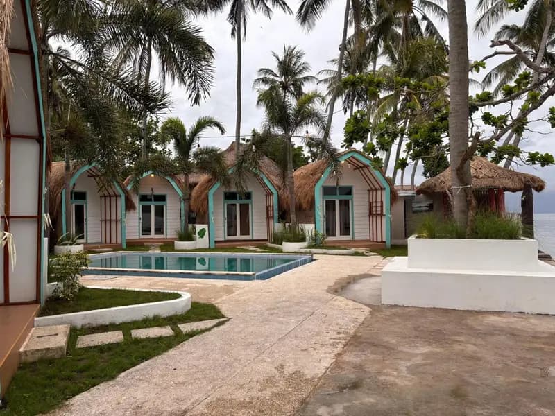 MAI LAKU Cottage