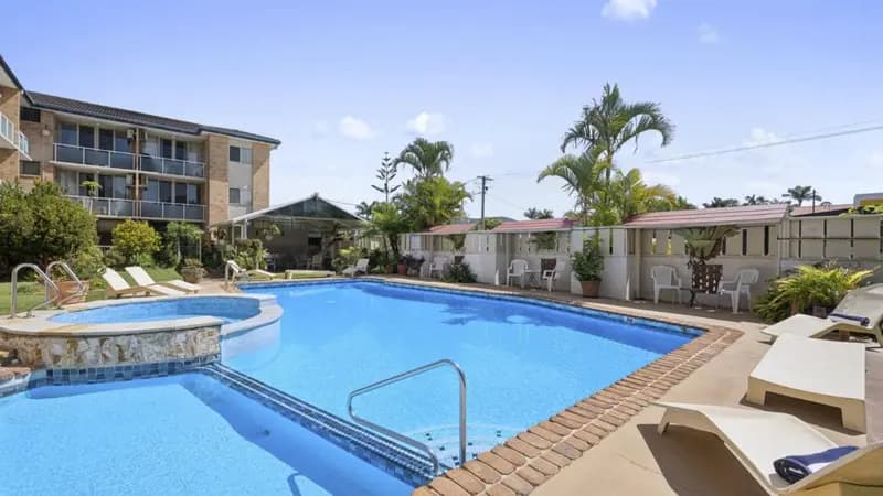 Ocean Parade 4 - Affordable, Pool, Spa, Cafes, Sleeps 4