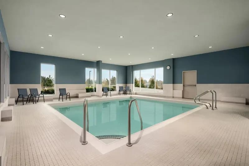 Holiday Inn Express & Suites Victoria-Colwood by IHG