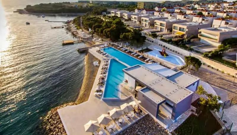 Apartments Antonija Punta Skala next to Falkensteiner Resort