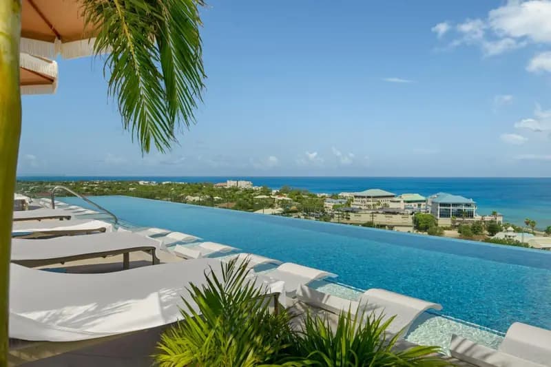 ONE GT Grand Cayman