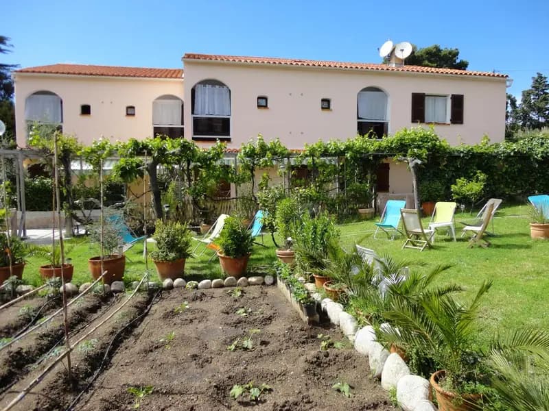 Hôtel Punta e Mare, Chambres et Appartements