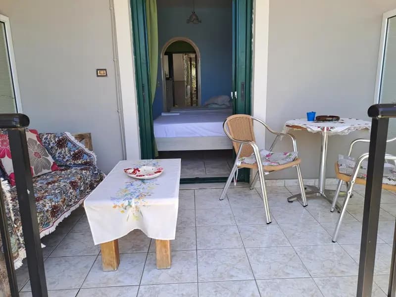 Ground floor economy studio in karmiris studios