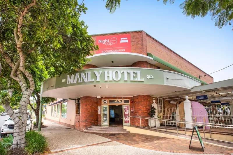 Nightcap at Manly Hotel