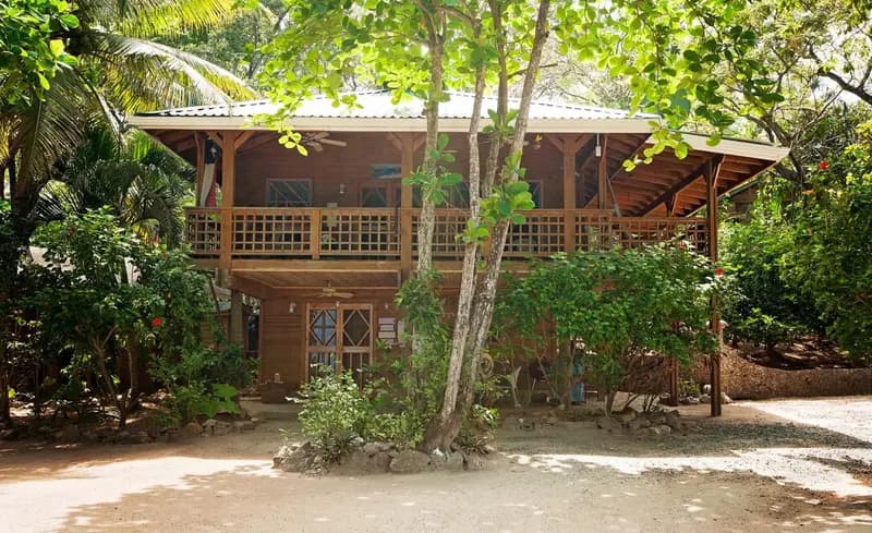 Blue Island Divers Casa Descanso