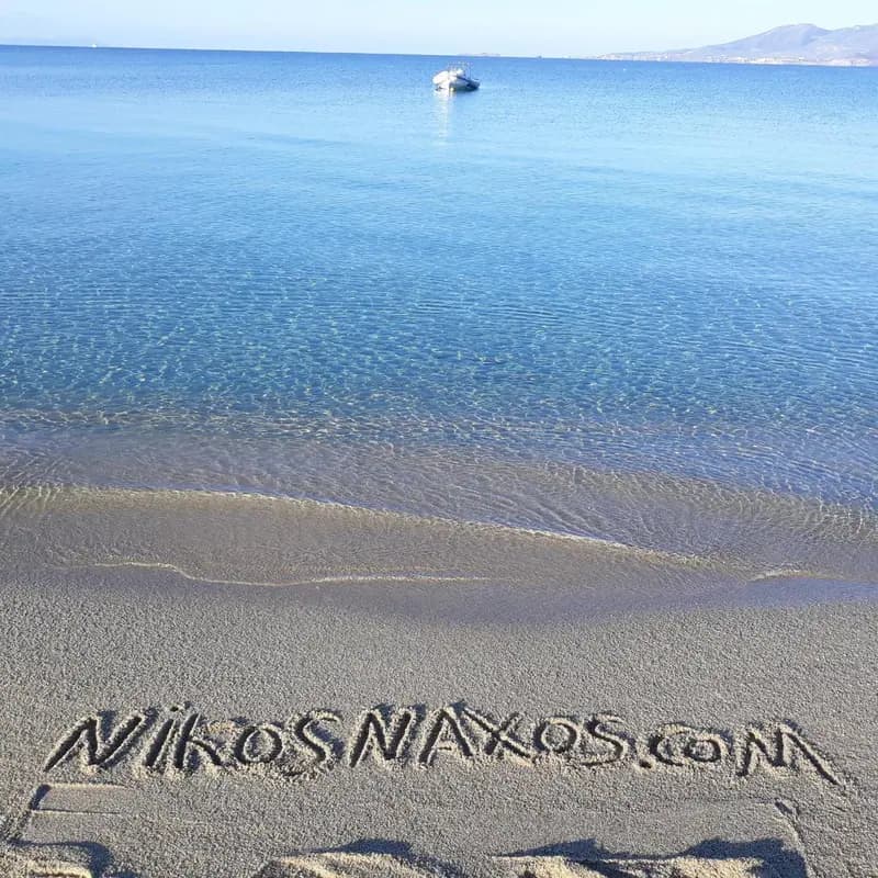 Nikos Apartments and Studios