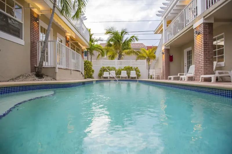 Coconut Inn
