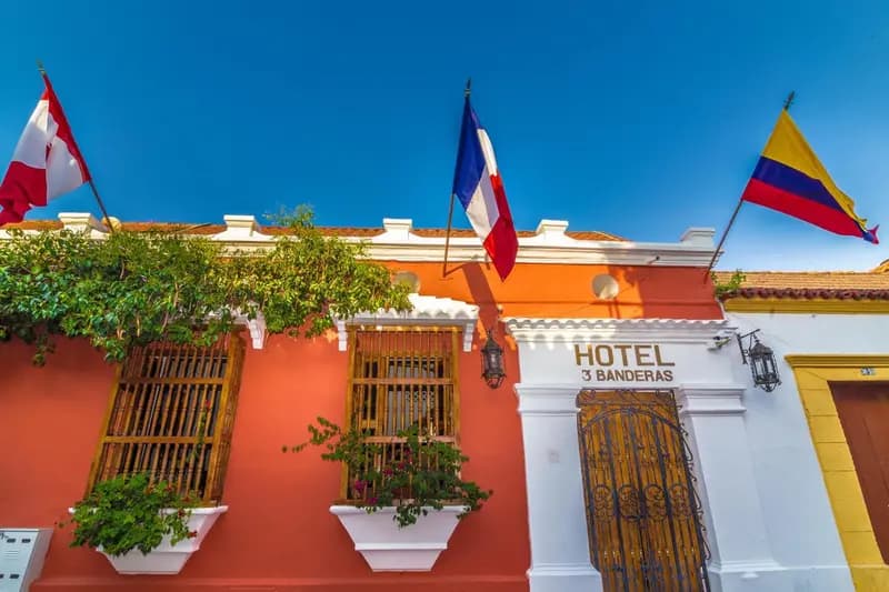 Hotel 3 Banderas