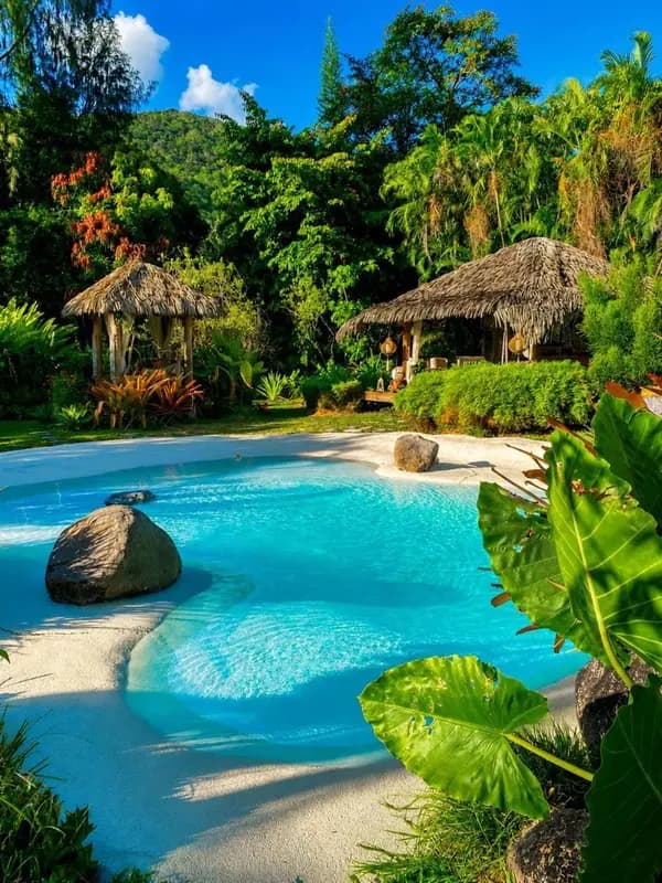 West Indies Cottage, cottages haut de gamme avec piscine, jacuzzi et vue jungle