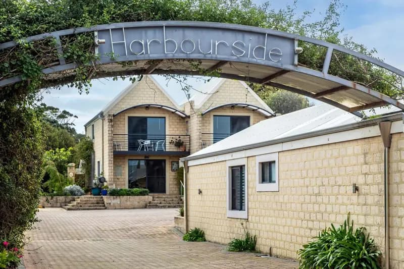 Albany Harbourside Apartments And Houses