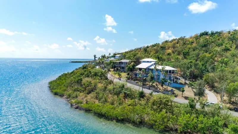 Oceania Villas