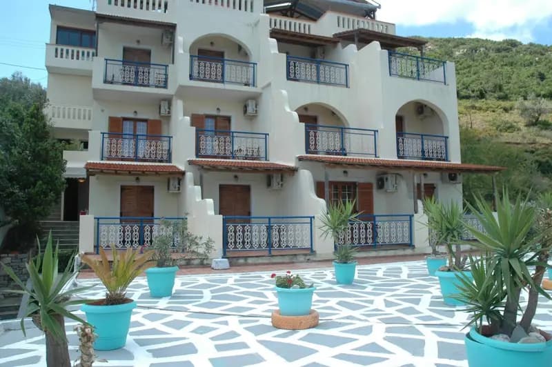 Agnanti Hotel