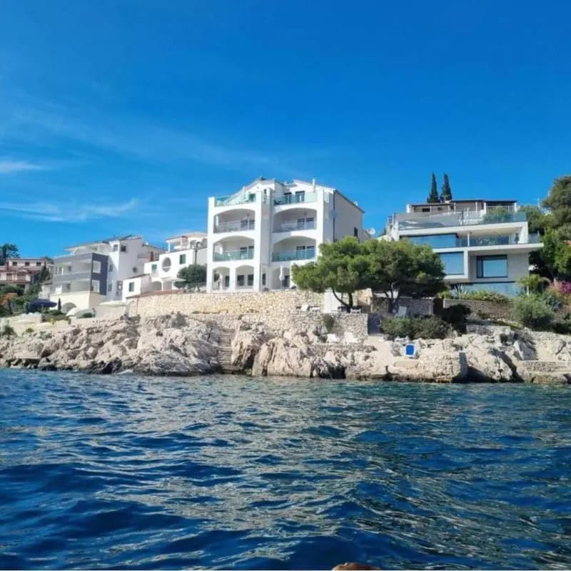 Apartments Toni Sea view