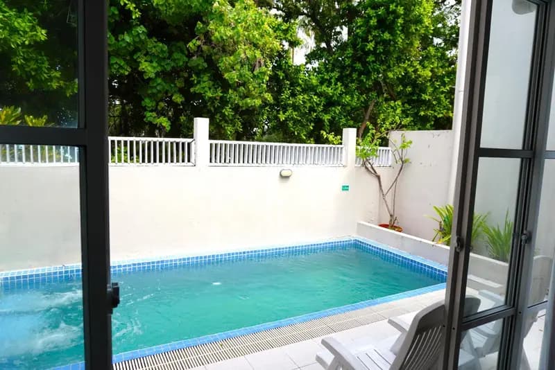 TME Retreats Dhigurah