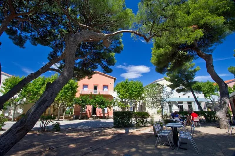 Domaine du Lazaret - Village vacances 3 étoiles en bord de mer