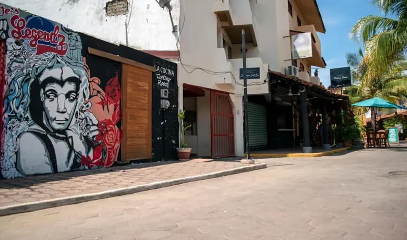 Isabel Suites