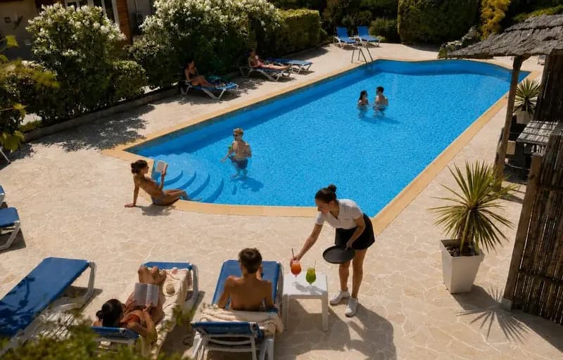 Les Jardins de Bormes, hôtel de charme et détente, espace bien-être avec sauna & jacuzzi