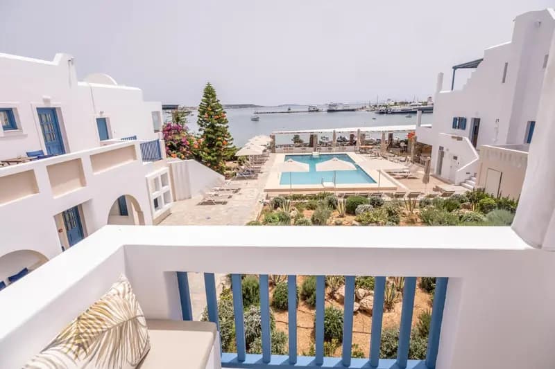 Kouros Village