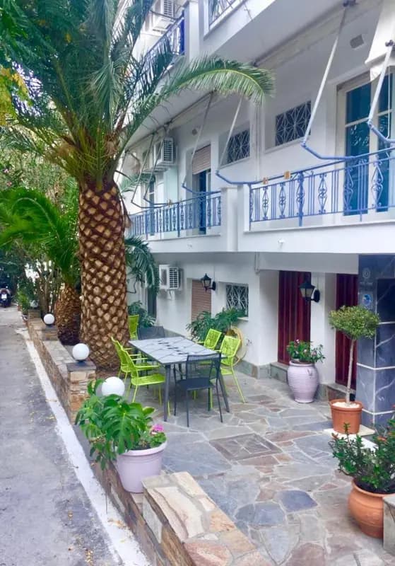Hotel George