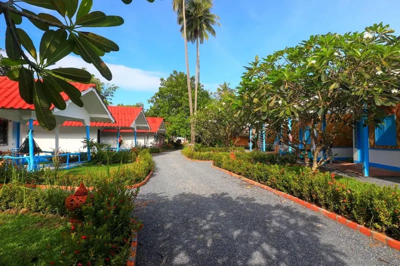 Isara Lanta Beach Resort