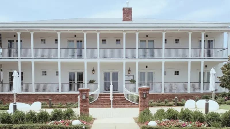 Oyster Bay Boutique Hotel