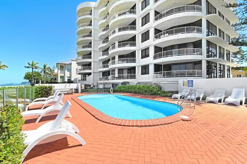Albatross North Apartments
