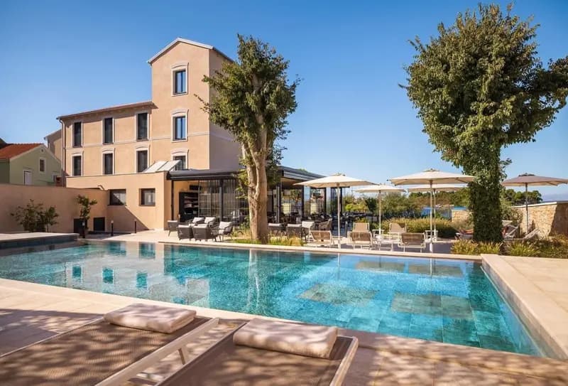 DUNATOVI DVORI Heritage Hotel