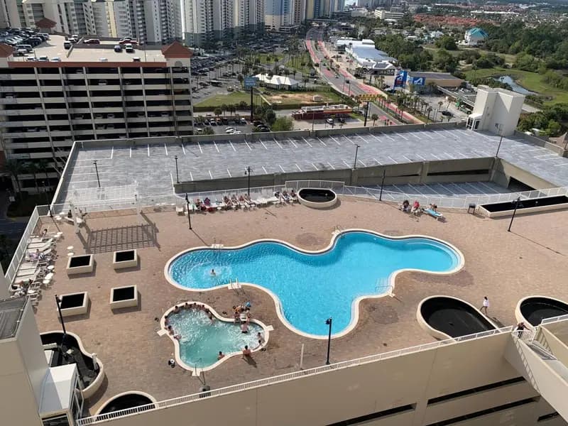 1717 Laketown Wharf 1 King Bedroom, 2 Bath