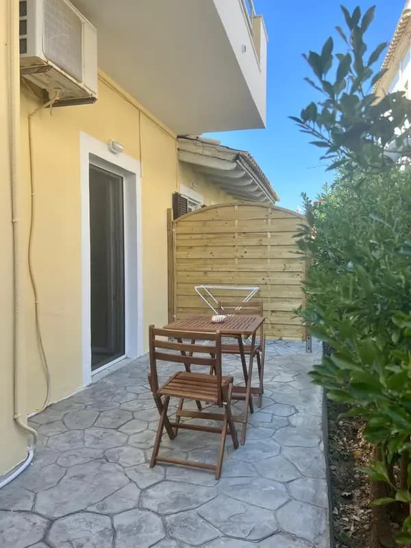 Issos Residence