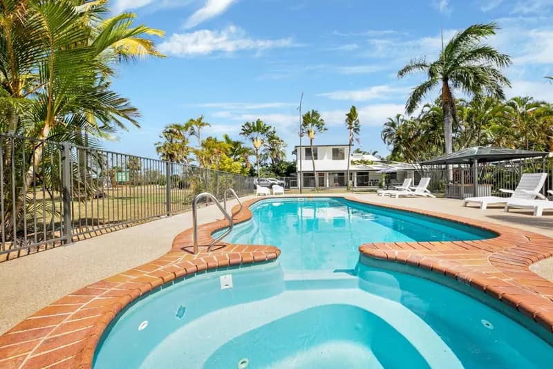 Kinka Palms Motel