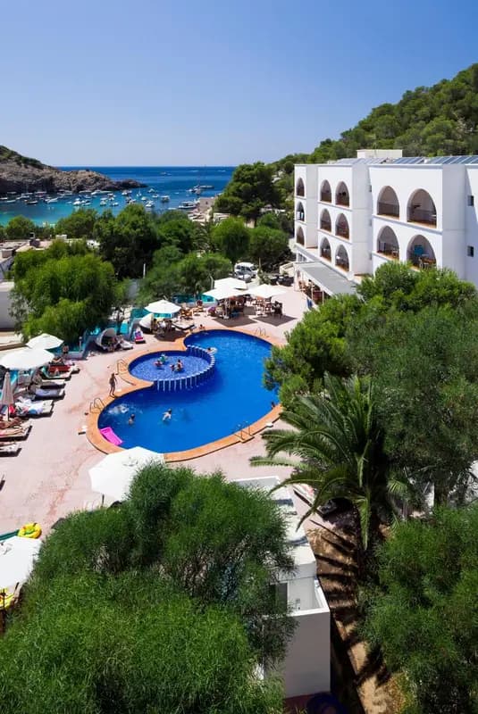 Aparthotel Puerto Cala Vadella